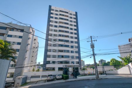 Apartamento para alugar com 98m², 3 quartos e 2 vagas Apartamento para alugar com 98m², 3 quartos e 2 vagasfachada