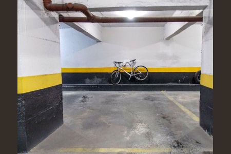 Vaga de garagem  de apartamento à venda com 1 quarto, 70m² em Sion, Belo Horizonte