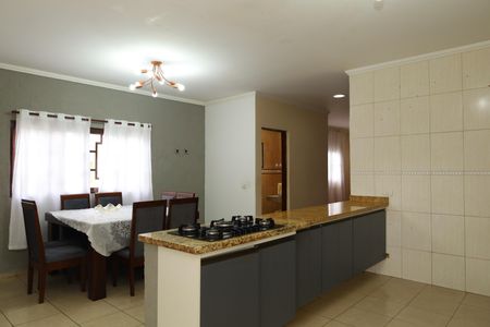 Casa para alugar com 411m², 3 quartos e 6 vagasCozinha