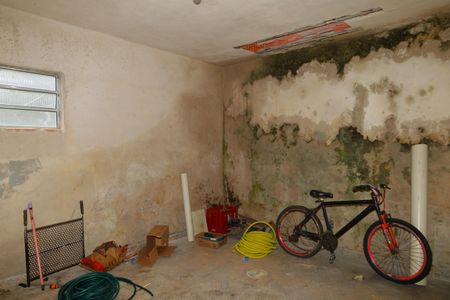 Casa para alugar com 411m², 3 quartos e 6 vagasArmazém