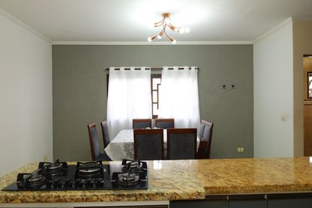 Casa para alugar com 411m², 3 quartos e 6 vagasCozinha