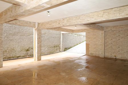 Casa para alugar com 411m², 3 quartos e 6 vagasGaragem