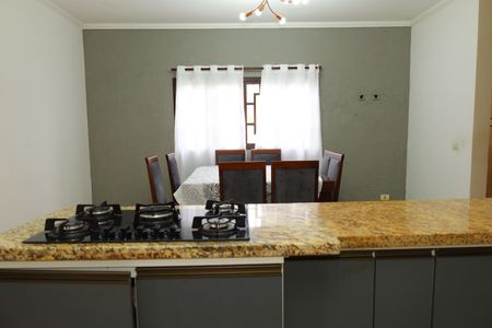 Casa para alugar com 411m², 3 quartos e 6 vagasCozinha