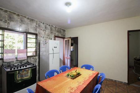 Casa à venda com 98m², 4 quartos e 4 vagasCozinha