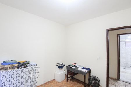 Casa à venda com 98m², 4 quartos e 4 vagasQuarto 1