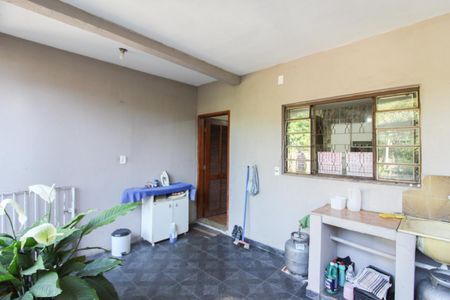 Casa à venda com 98m², 4 quartos e 4 vagasÁrea de Serviço