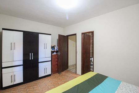 Casa à venda com 98m², 4 quartos e 4 vagasSuíte