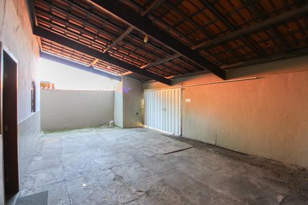 Casa à venda com 98m², 4 quartos e 4 vagasGaragem