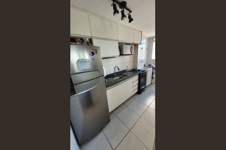 Cozinha de apartamento para alugar com 2 quartos, 52m² em Chácaras Rio-Petrópolis, Duque de Caxias