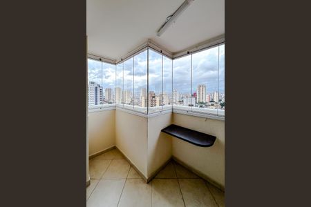 Varanda de apartamento para alugar com 3 quartos, 81m² em Vila Carrão, São Paulo