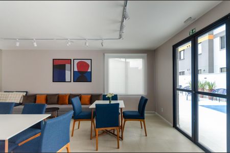 Apartamento para alugar com 35m², 2 quartos e sem vaga Apartamento para alugar com 35m², 2 quartos e sem vagaÁrea comum - Salão de festas