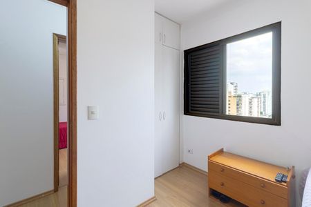 Apartamento à venda com 159m², 3 quartos e 2 vagasQuarto 2