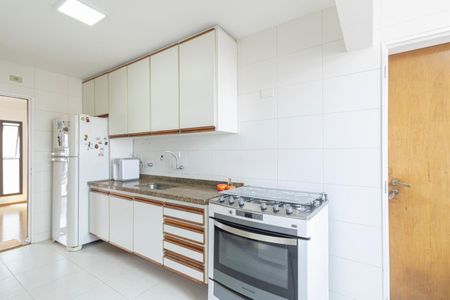 Apartamento à venda com 159m², 3 quartos e 2 vagasCozinha