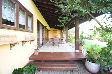 Casa à venda com 370m², 4 quartos e 4 vagasVaranda