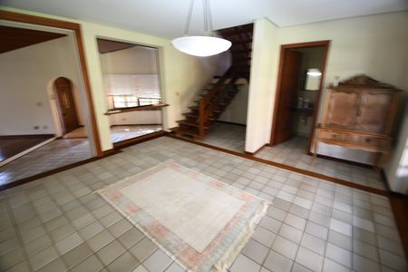 Casa à venda com 370m², 4 quartos e 4 vagasSala