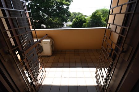 Casa à venda com 370m², 4 quartos e 4 vagasQuarto 4 - Suíte Sacada