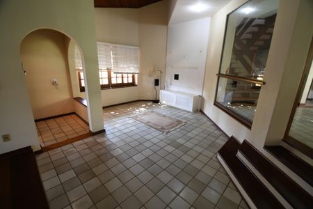 Casa à venda com 370m², 4 quartos e 4 vagasSala