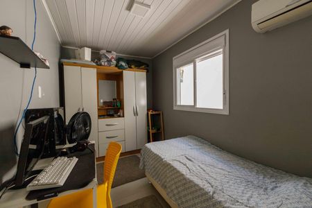 Casa à venda com 170m², 4 quartos e 2 vagasSuíte 2 