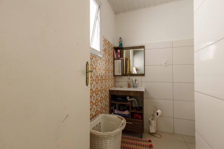 Casa à venda com 170m², 4 quartos e 2 vagasBanheiro da Suíte 2 