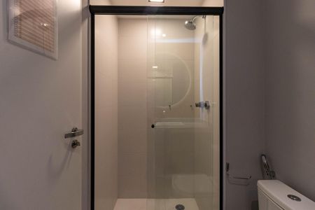 Banheiro de kitnet/studio para alugar com 1 quarto, 25m² em Perdizes, São Paulo