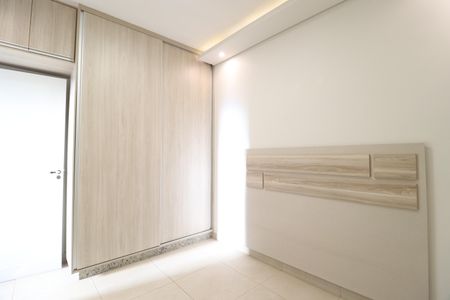 Apartamento para alugar com 57m², 2 quartos e 1 vagaQuarto 1