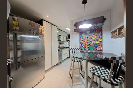 Apartamento para alugar com 100m², 3 quartos e 2 vagasCozinha 