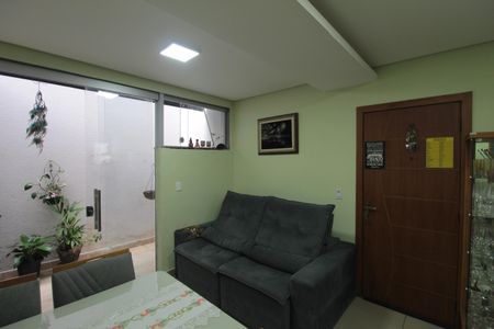 Sala de apartamento à venda com 2 quartos, 130m² em Santa Monica, Belo Horizonte