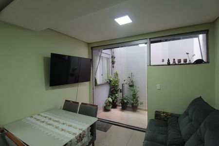 Sala de apartamento à venda com 2 quartos, 130m² em Santa Monica, Belo Horizonte