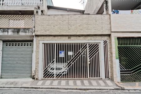 Casa para alugar com 147m², 2 quartos e 2 vagasFachada + Placa