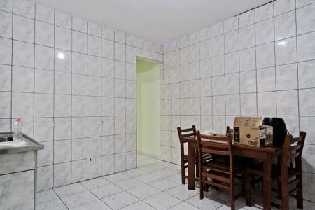 Casa para alugar com 147m², 2 quartos e 2 vagasCozinha