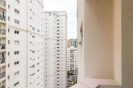 Sacada de apartamento à venda com 1 quarto, 47m² em Indianópolis, São Paulo