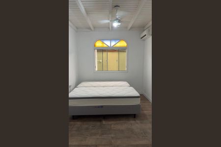 Casa para alugar com 5 quartos, 266m² em Lagoa da Conceição, Florianópolis