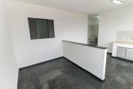 Sala de casa para alugar com 1 quarto, 40m² em Jardim Clementino, Taboão da Serra