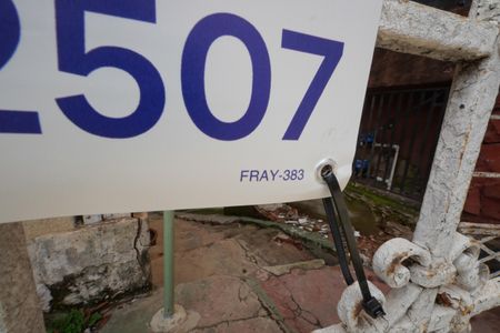 Casa para alugar com 70m², 2 quartos e sem vagaPlaca FRAY-383