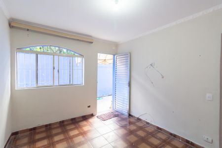 Casa para alugar com 200m², 3 quartos e 1 vaga Casa para alugar com 200m², 3 quartos e 1 vagaSala
