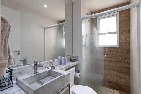 Apartamento para alugar com 74m², 2 quartos e 2 vagasBanheiro da Suíte