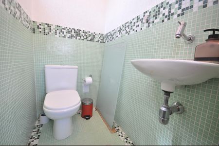 Casa de condomínio para alugar com 197m², 3 quartos e 2 vagasLavabo 2