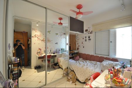 Casa de condomínio para alugar com 197m², 3 quartos e 2 vagasQuarto 2