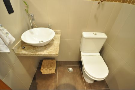 Casa de condomínio para alugar com 197m², 3 quartos e 2 vagasLavabo 1