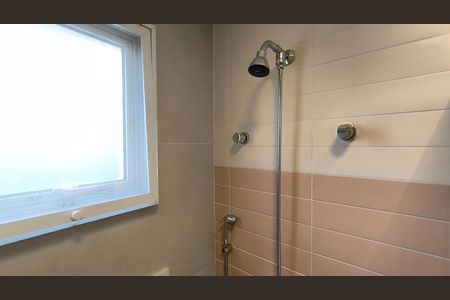 Apartamento à venda com 125m², 2 quartos e 2 vagasBanheiro da Suíte 1