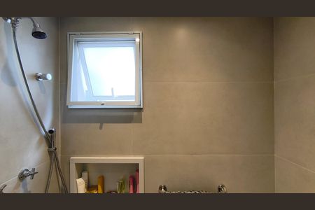 Apartamento à venda com 125m², 2 quartos e 2 vagasBanheiro da Suíte 2