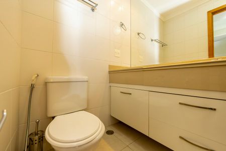 Apartamento para alugar com 133m², 3 quartos e 2 vagasBanheiro da suite