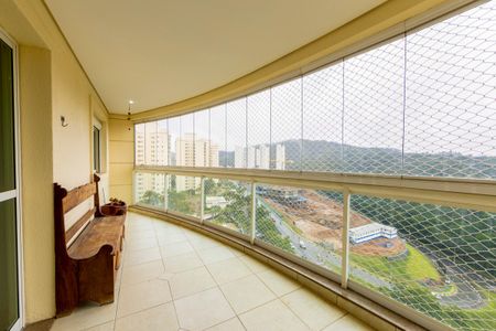 Apartamento para alugar com 133m², 3 quartos e 2 vagasVaranda
