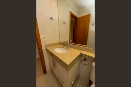 Apartamento para alugar com 133m², 3 quartos e 2 vagasBanheiro