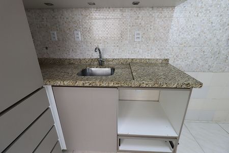 Apartamento à venda com 80m², 2 quartos e sem vagaCozinha - Armários