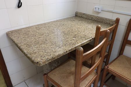 Apartamento à venda com 80m², 2 quartos e sem vagaCozinha - Mesa