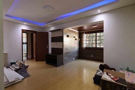 Sala de apartamento para alugar com 2 quartos, 80m² em Passo da Areia, Porto Alegre