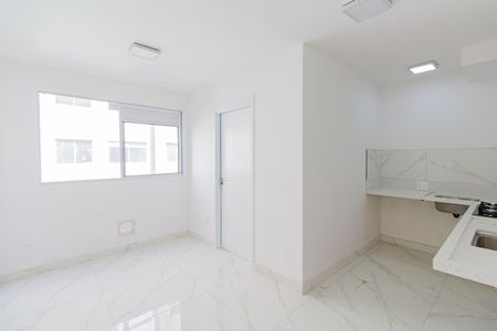 Sala/Cozinha de apartamento à venda com 2 quartos, 32m² em Jardim Caravelas, São Paulo