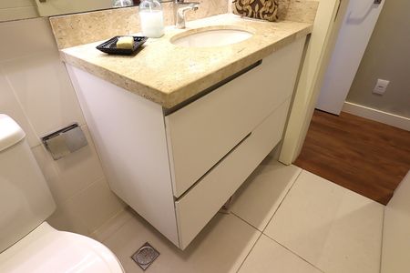 Apartamento à venda com 69m², 2 quartos e 1 vagaBanheiro social
