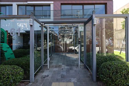 Apartamento à venda com 69m², 2 quartos e 1 vagaEntrada do Prédio